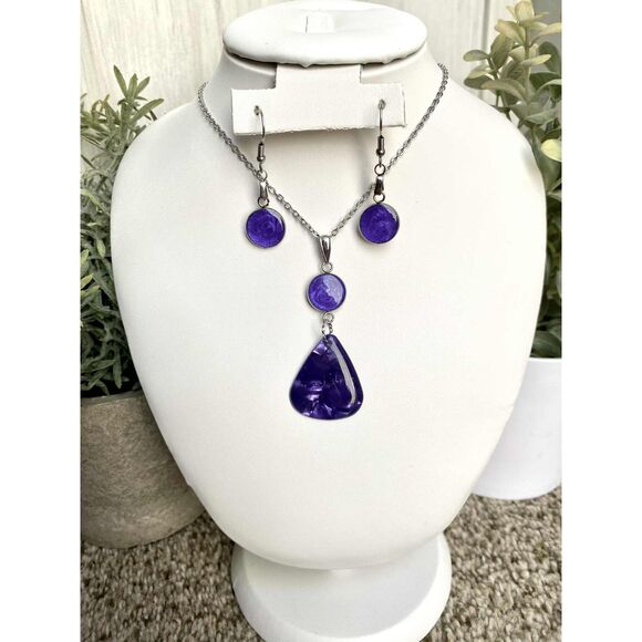 Handmade Purple Guitar Pick Jewelry Set - Handmade Necklace & Earrings - Picture 2 of 4